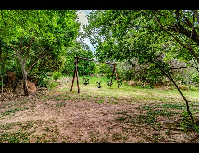 4 BEDROOM HOUSE FOR SALE IN HELDERFONTEIN ESTATE